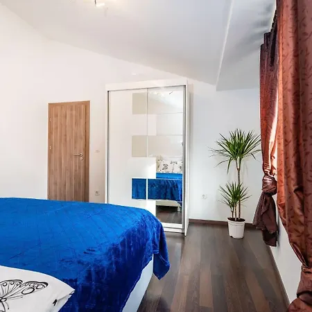 Tatil Evi House Tome Nin