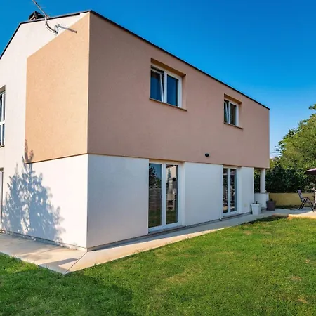 Feriehus Tome - Comfortable & Modern *
